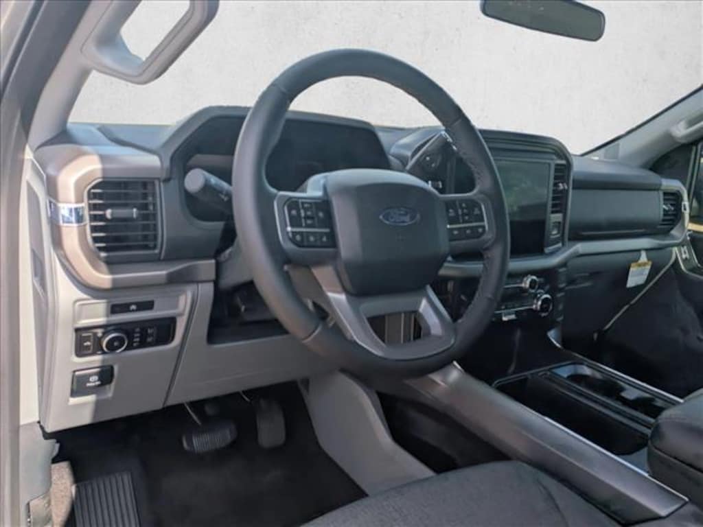 New 2025 Ford F-150 XLT Truck SuperCrew Cab