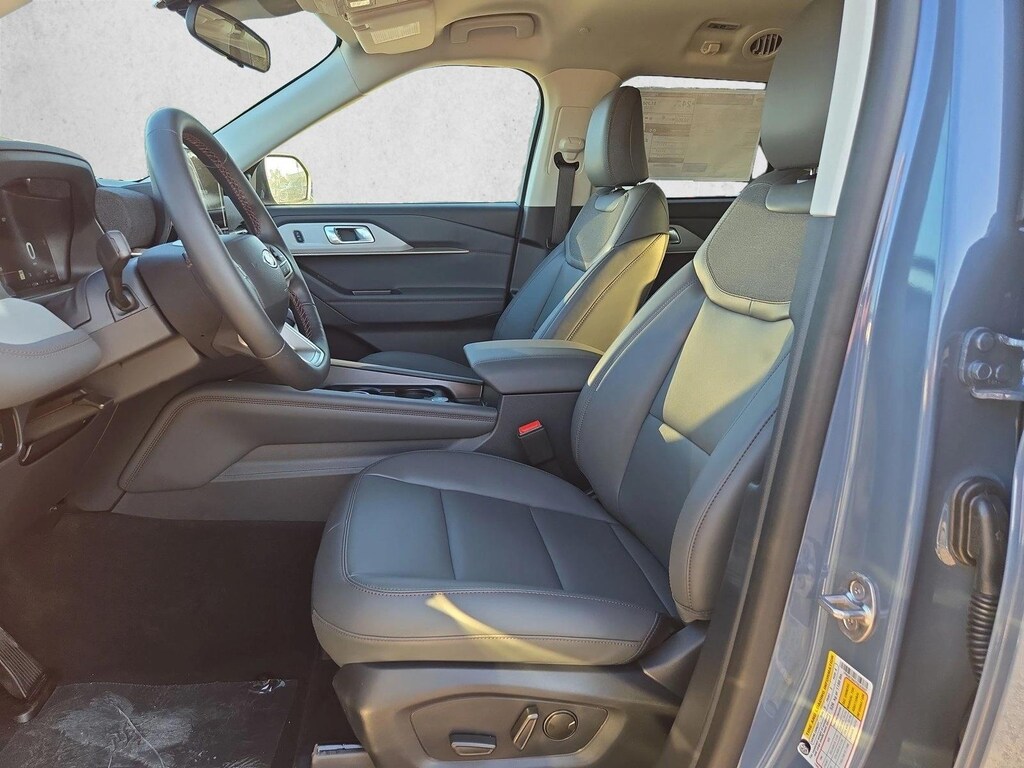 New 2026 Ford Explorer Active w/200A Pkg SUV