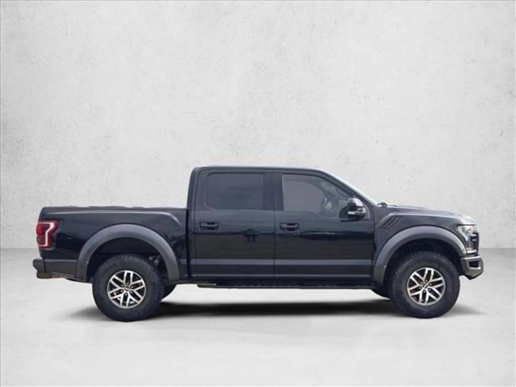 Used 2017 Ford F-150 Raptor Truck SuperCrew Cab