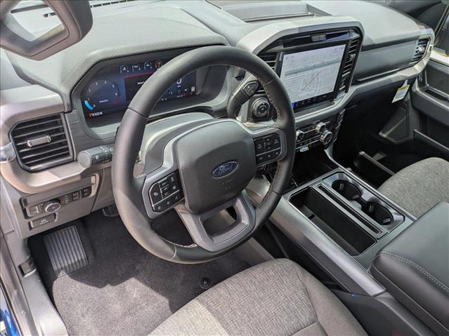 2025 Ford F-150 XLT photo 3