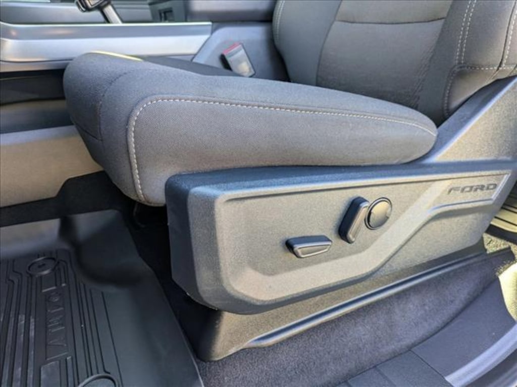 New 2025 Ford F-150 XLT Truck SuperCrew Cab