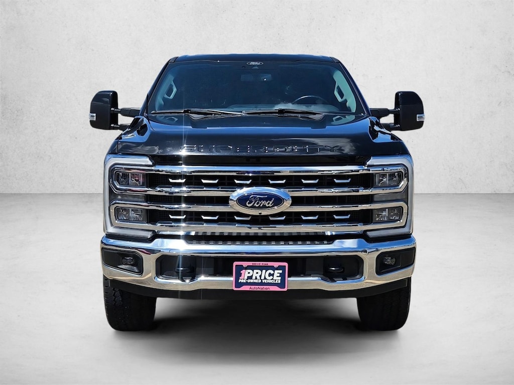 Used 2024 Ford F-250 LARIAT Truck Crew Cab