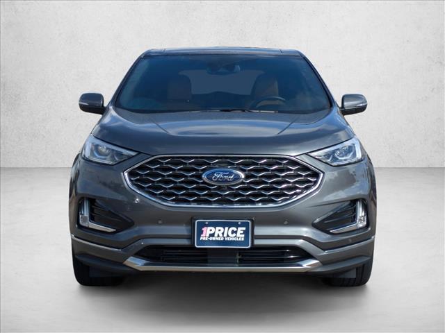 2024 Ford Edge Titanium photo 2