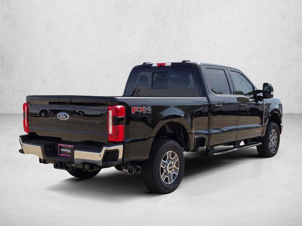 New 2026 Ford F-250 LARIAT Truck Crew Cab