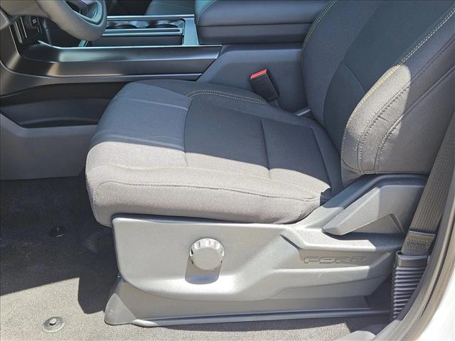 2025 Ford F-150 STX photo 4
