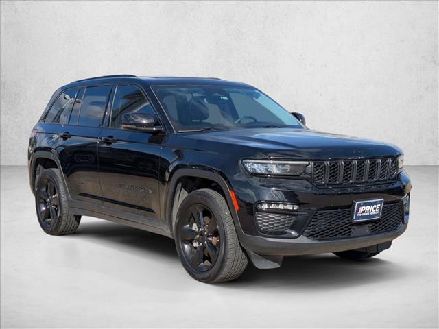 2023 Jeep Grand Cherokee Limited photo 3