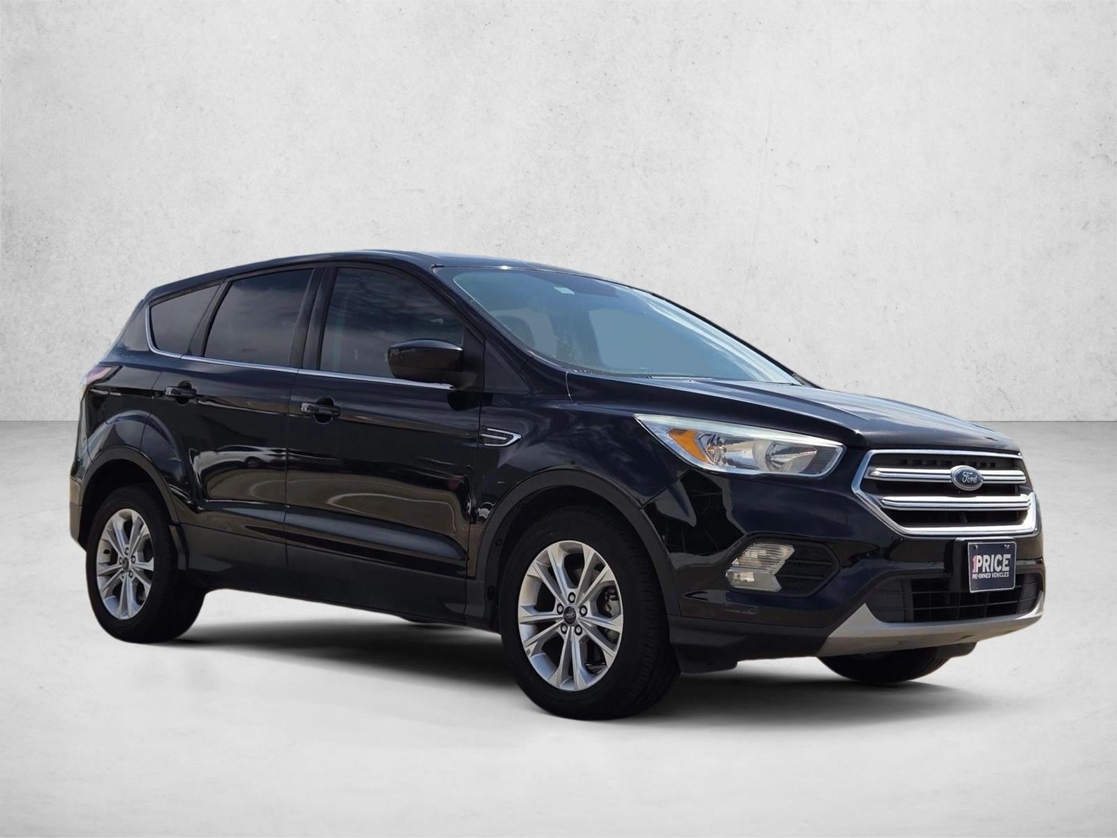 Used 2017 Ford Escape SE with VIN 1FMCU0GD2HUD40261 for sale in Katy, TX