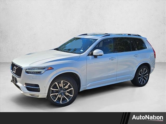 2017 Volvo XC90 Momentum's photo