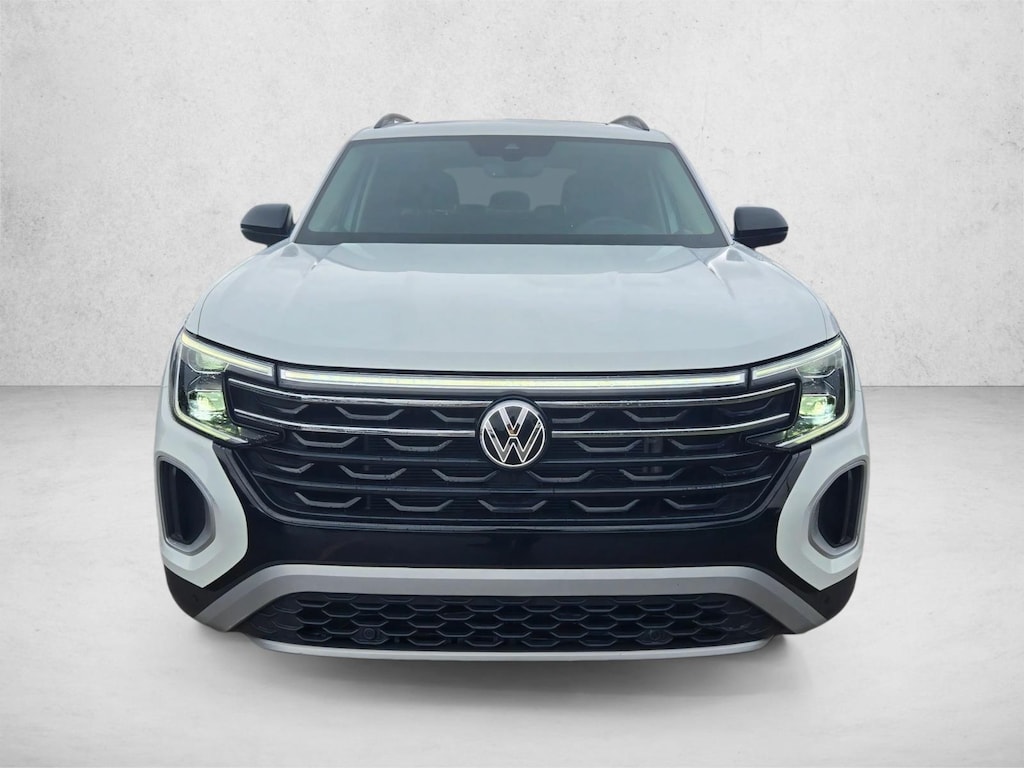 Used 2024 Volkswagen Atlas 2.0T Peak Edition SE w/Technology SUV