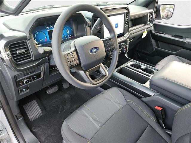 2025 Ford F-150 STX photo 3