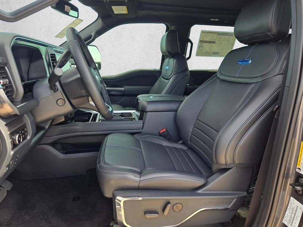 New 2026 Ford F-350 Platinum Truck Crew Cab