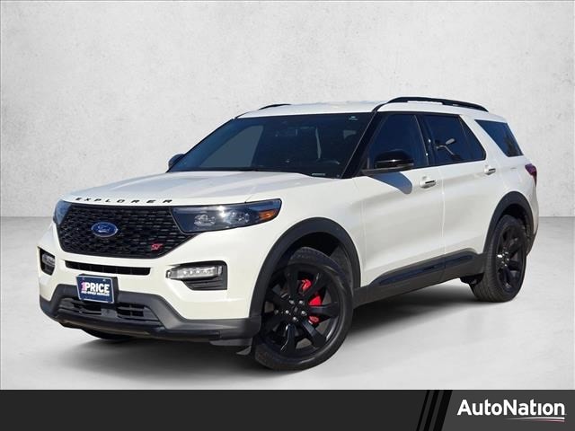 2021 Ford Explorer ST's photo