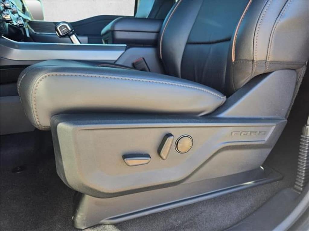 New 2026 Ford F-150 LARIAT Truck SuperCrew Cab