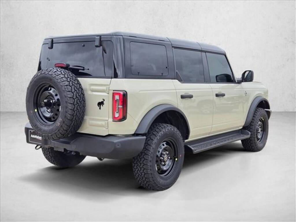 New 2026 Ford Bronco Outer Banks SUV