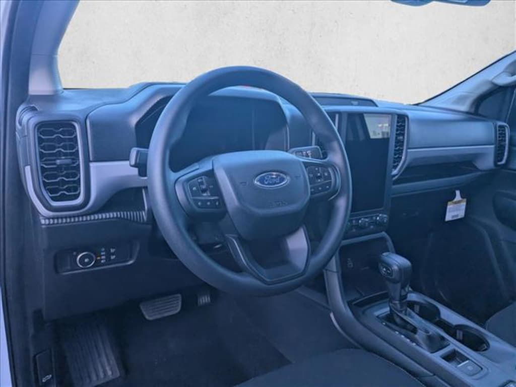 New 2025 Ford Ranger XL Truck SuperCrew
