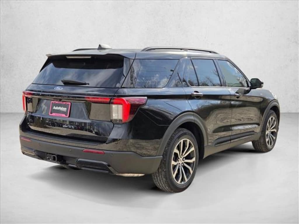 New 2026 Ford Explorer ST-Line SUV