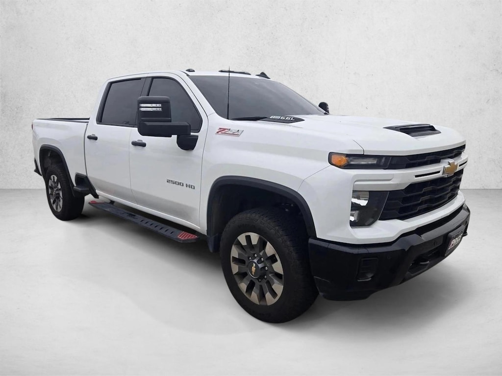 Used 2025 Chevrolet Silverado 2500 HD Custom Truck Crew Cab