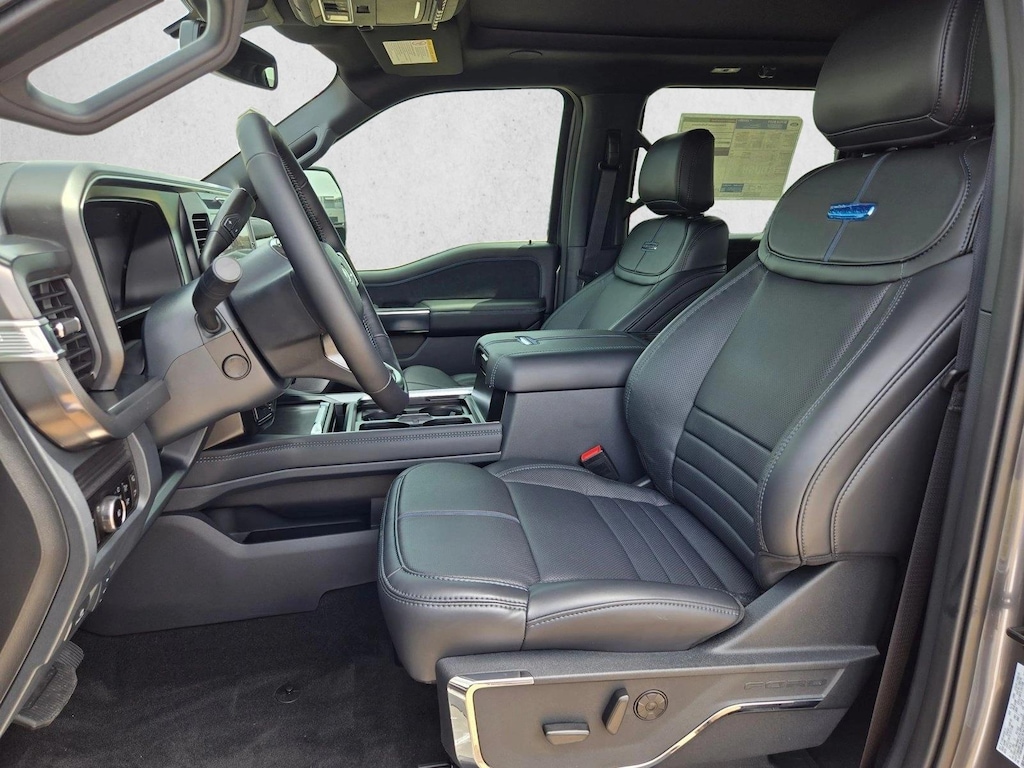 New 2026 Ford F-350 Platinum Truck Crew Cab