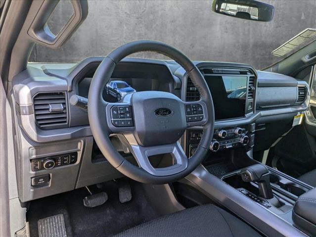 2025 Ford F-150 XLT photo 3