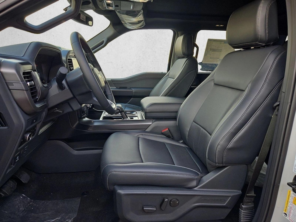 New 2026 Ford F-150 LARIAT Truck SuperCrew Cab