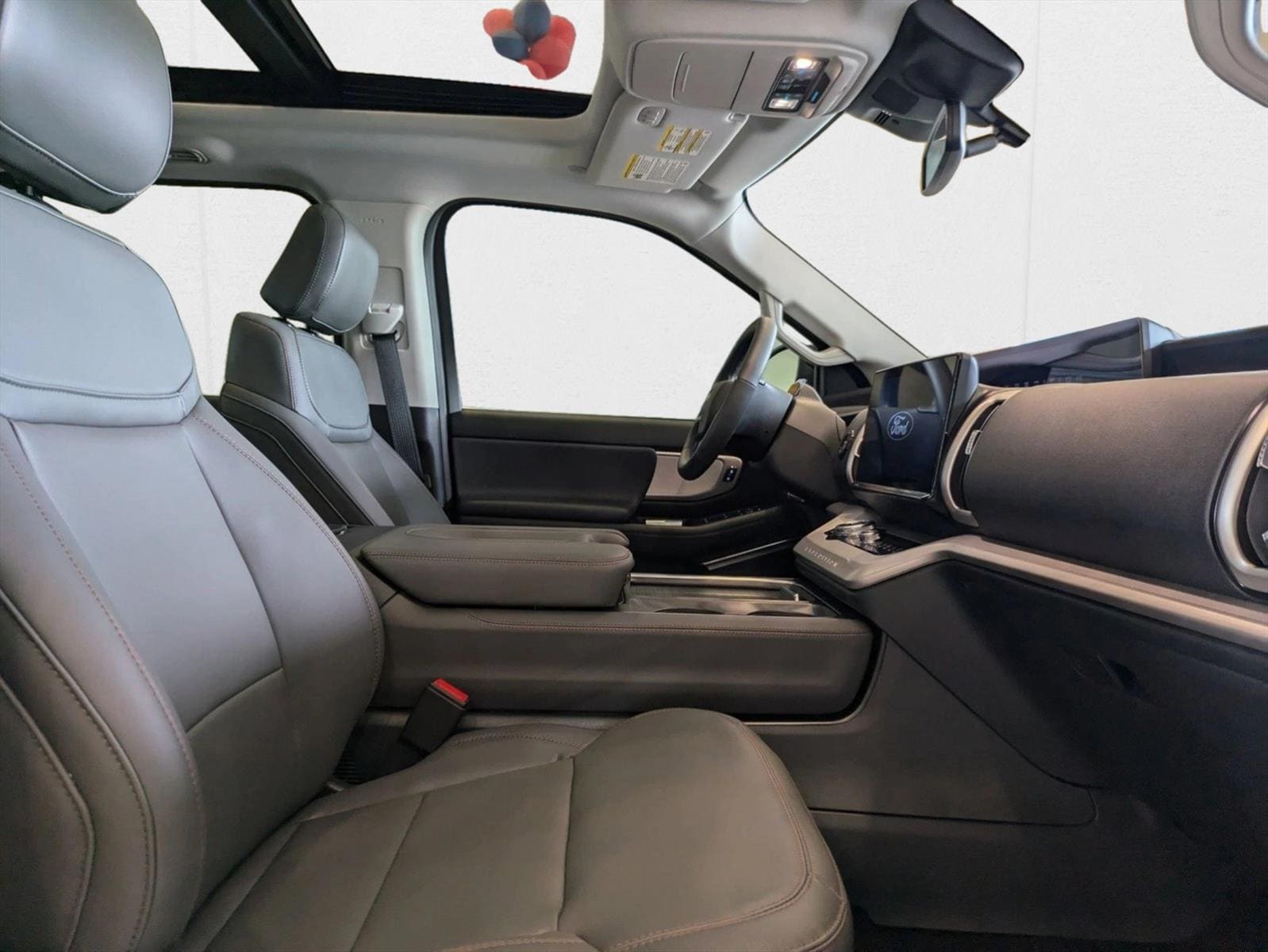 2025 Ford Expedition Active - Photo 17