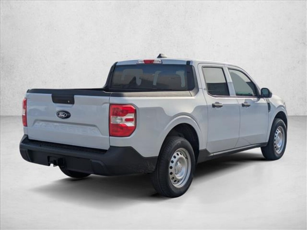 New 2025 Ford Maverick XL Truck SuperCrew