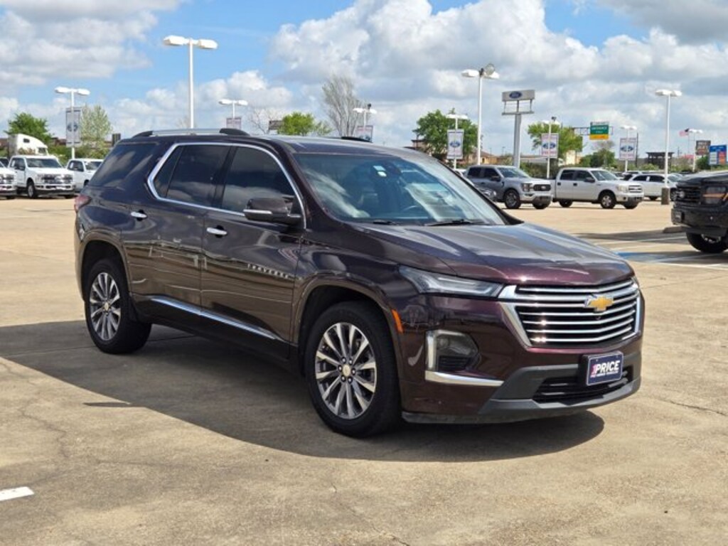 Used 2023 Chevrolet Traverse Premier SUV