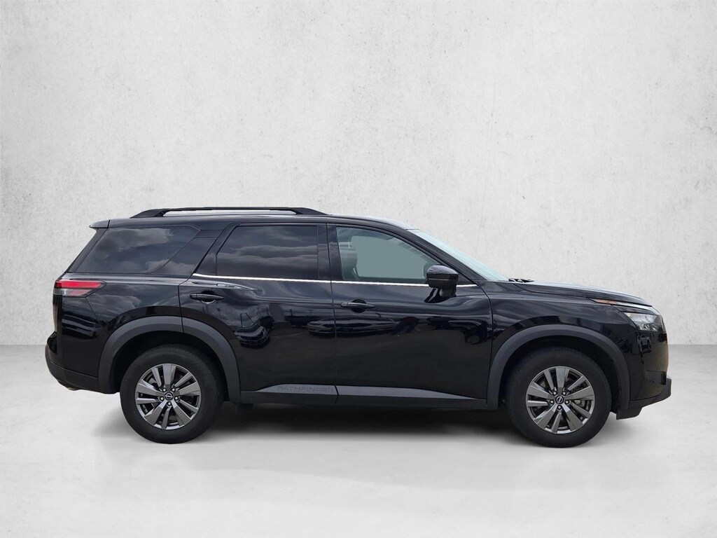 Used 2025 Nissan Pathfinder SV SUV