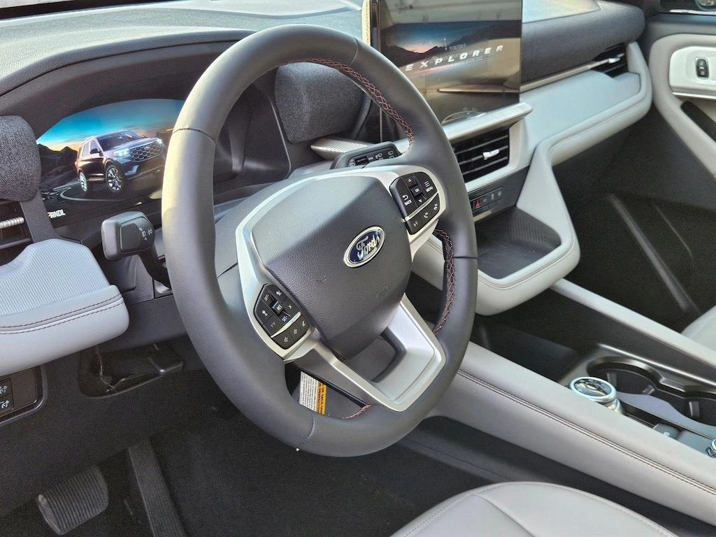 New 2026 Ford Explorer Active w/200A Pkg SUV