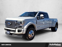 2022 Ford F-450 XLT Truck Crew Cab