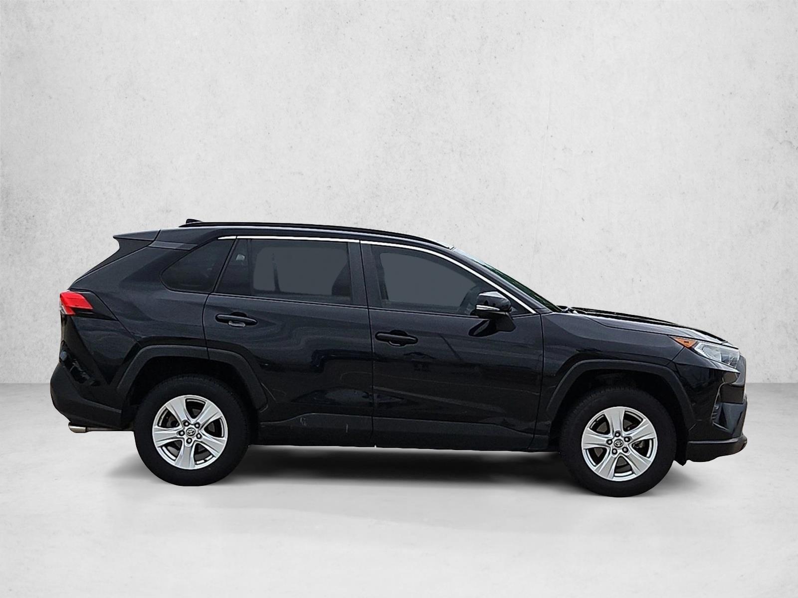 Used 2021 Toyota RAV4 XLE SUV
