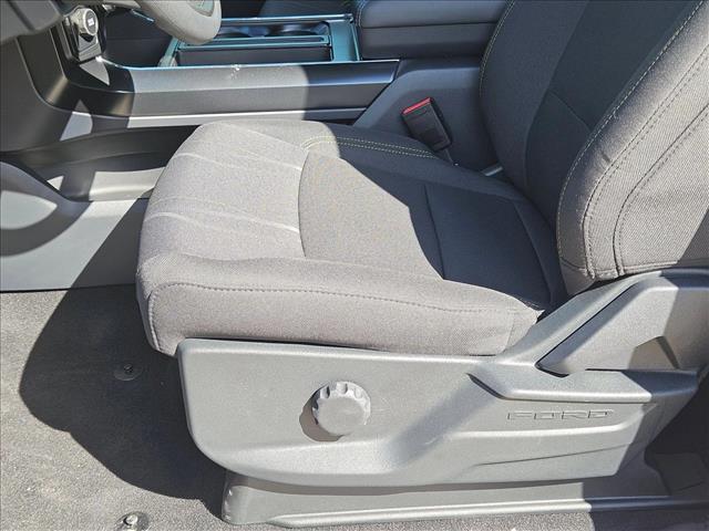 2025 Ford F-150 STX photo 4