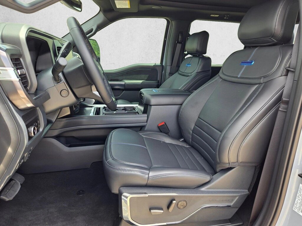 New 2026 Ford F-250 Platinum Truck Crew Cab