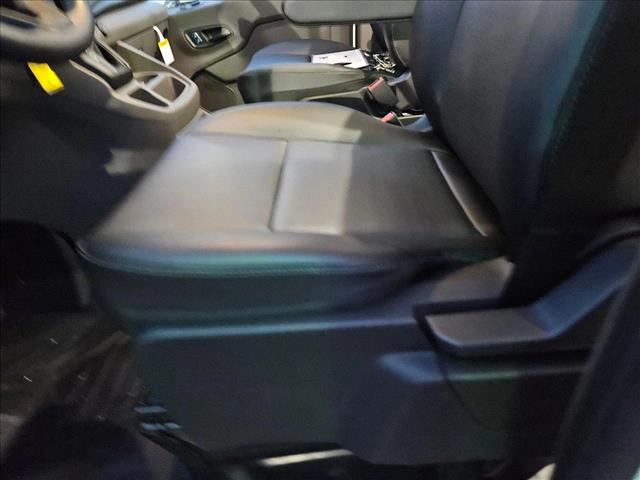 2025 Ford Transit photo 3