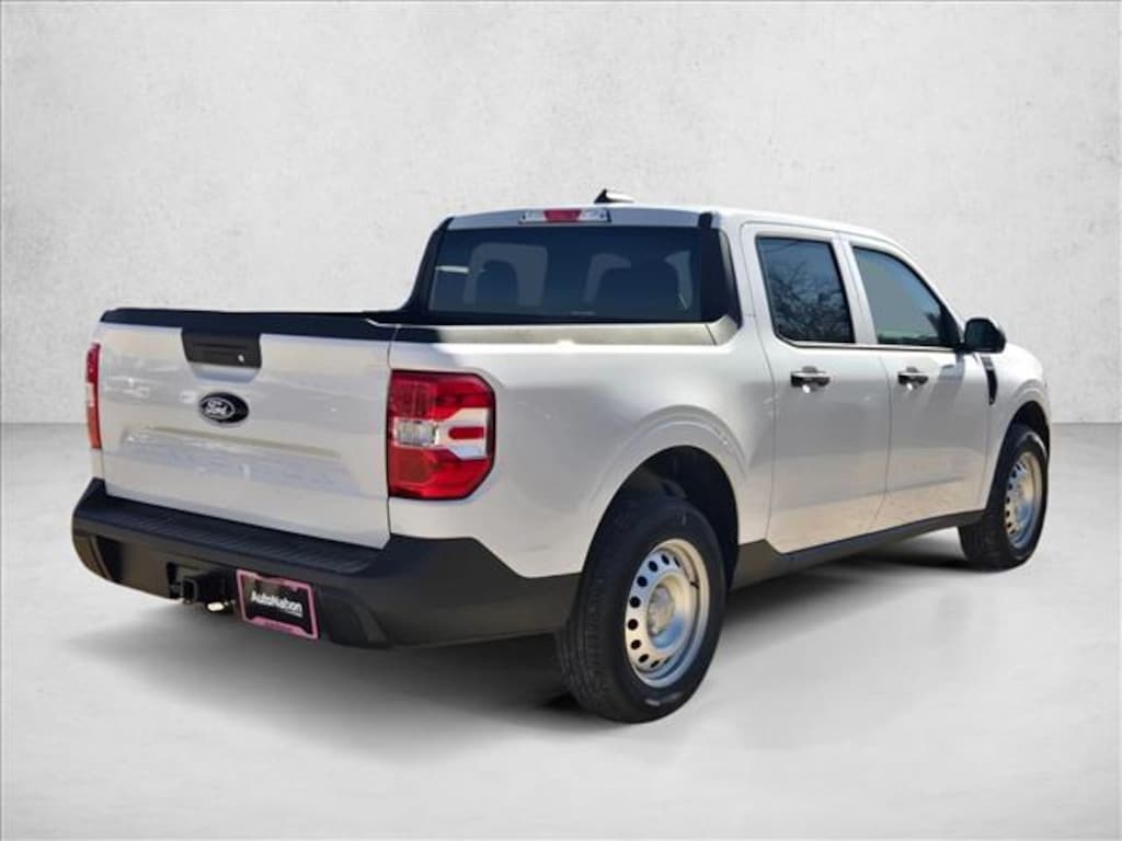 New 2025 Ford Maverick XL Truck SuperCrew