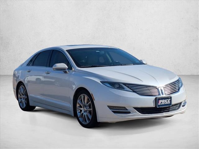 2016 Lincoln MKZ photo 3