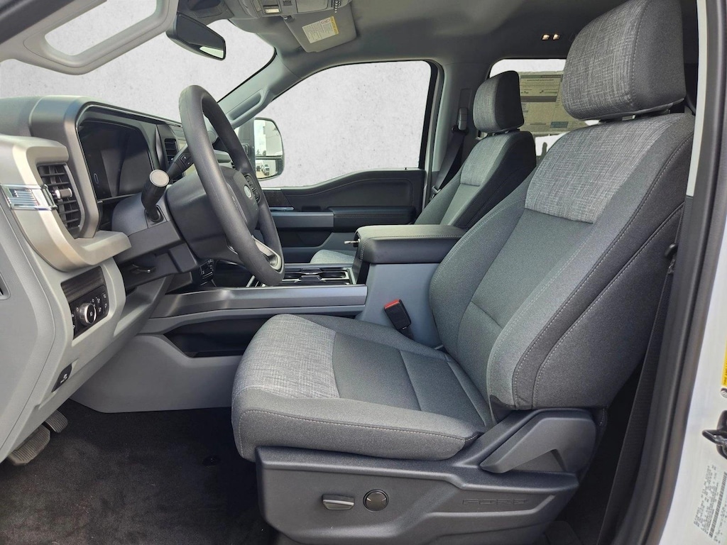 New 2026 Ford F-250 XLT Truck Crew Cab