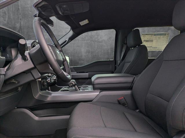 2025 Ford F-150 XLT photo 4