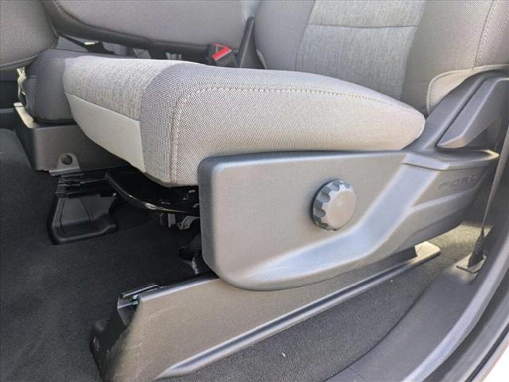 New 2025 Ford F-250 XL Truck Crew Cab