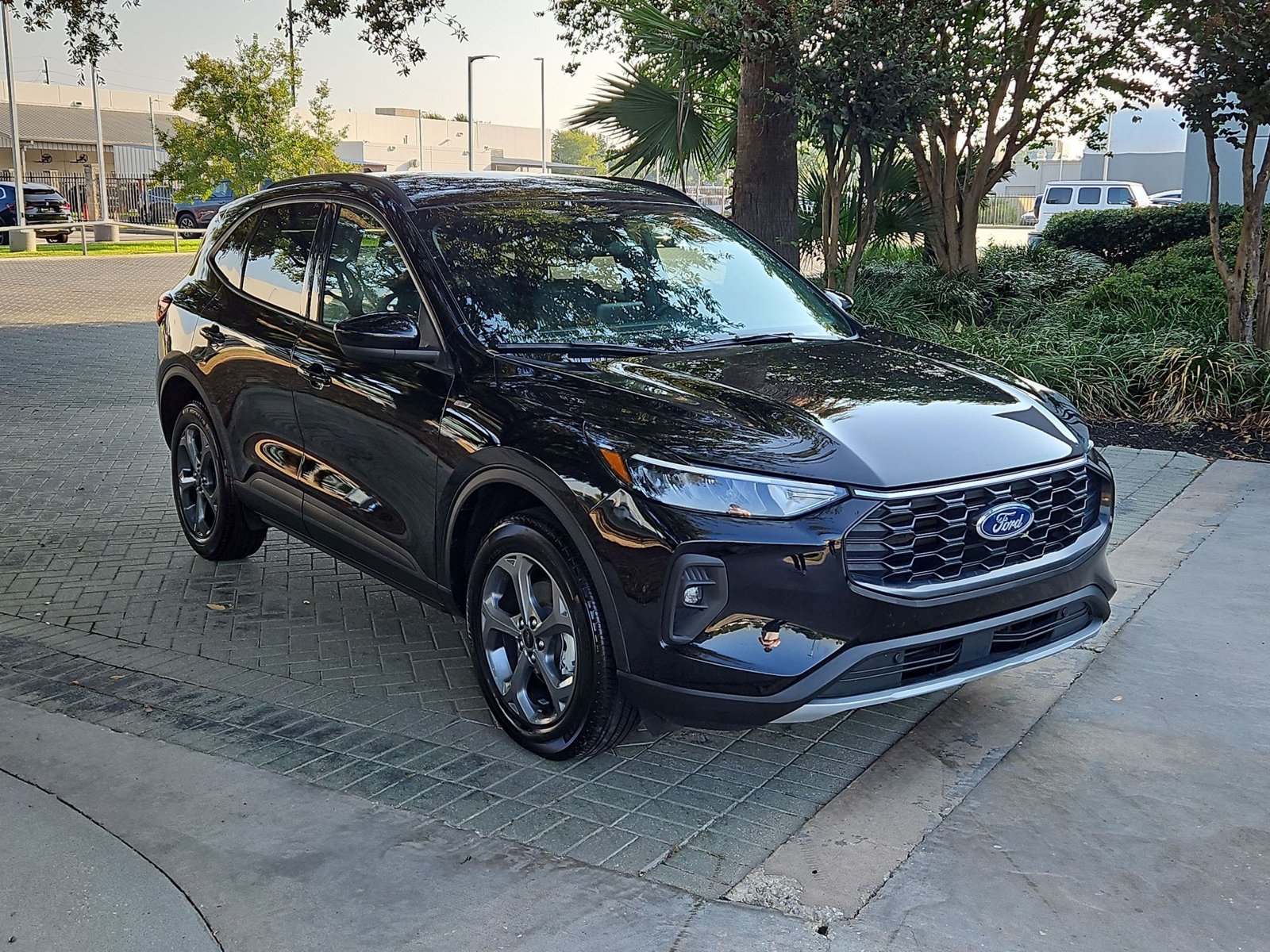 Used 2025 Ford Escape ST-Line Select SUV
