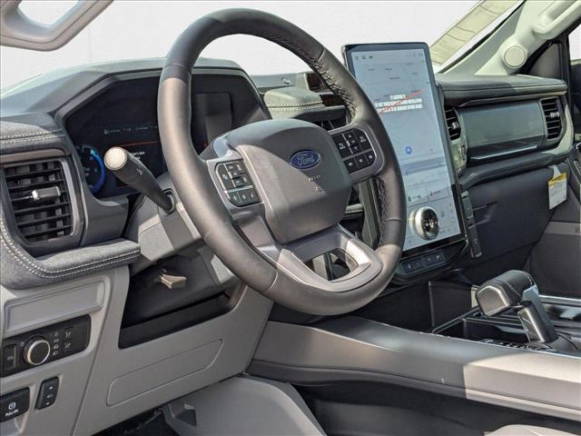 2025 Ford F-150 Lightning photo 3