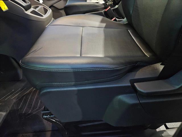 2025 Ford Transit photo 4