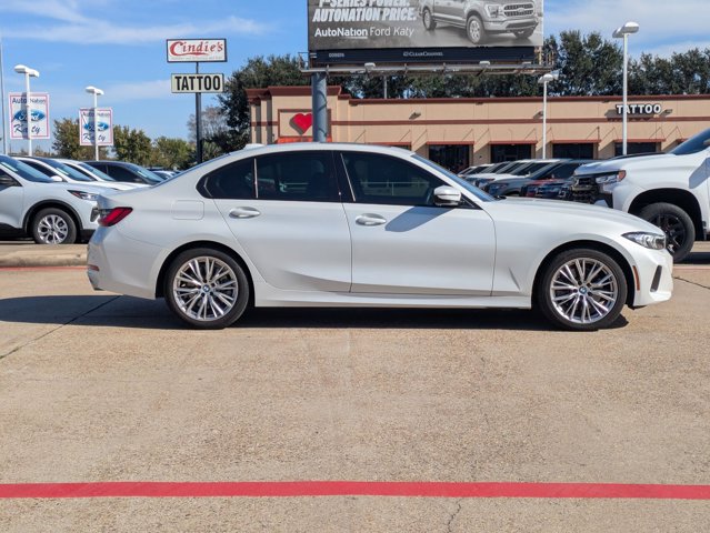 2023 Bmw 330i Sedan photo 4