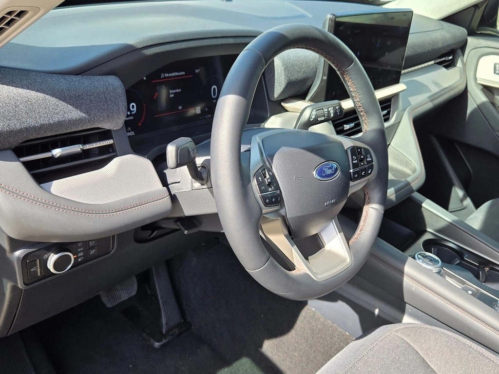 New 2026 Ford Explorer Active w/200A Pkg SUV