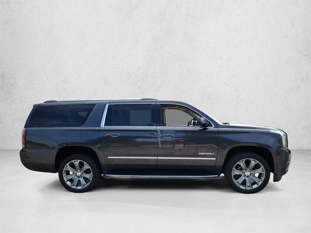 Used 2018 GMC Yukon XL Denali SUV