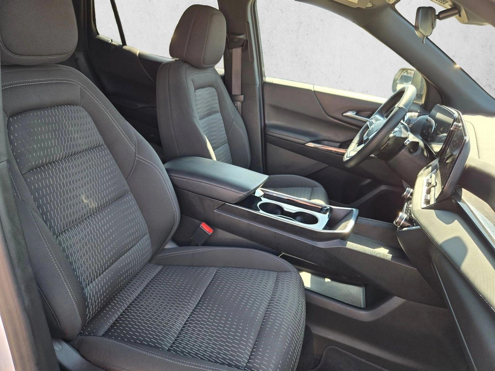 2025 Chevrolet Equinox LT - Photo 20