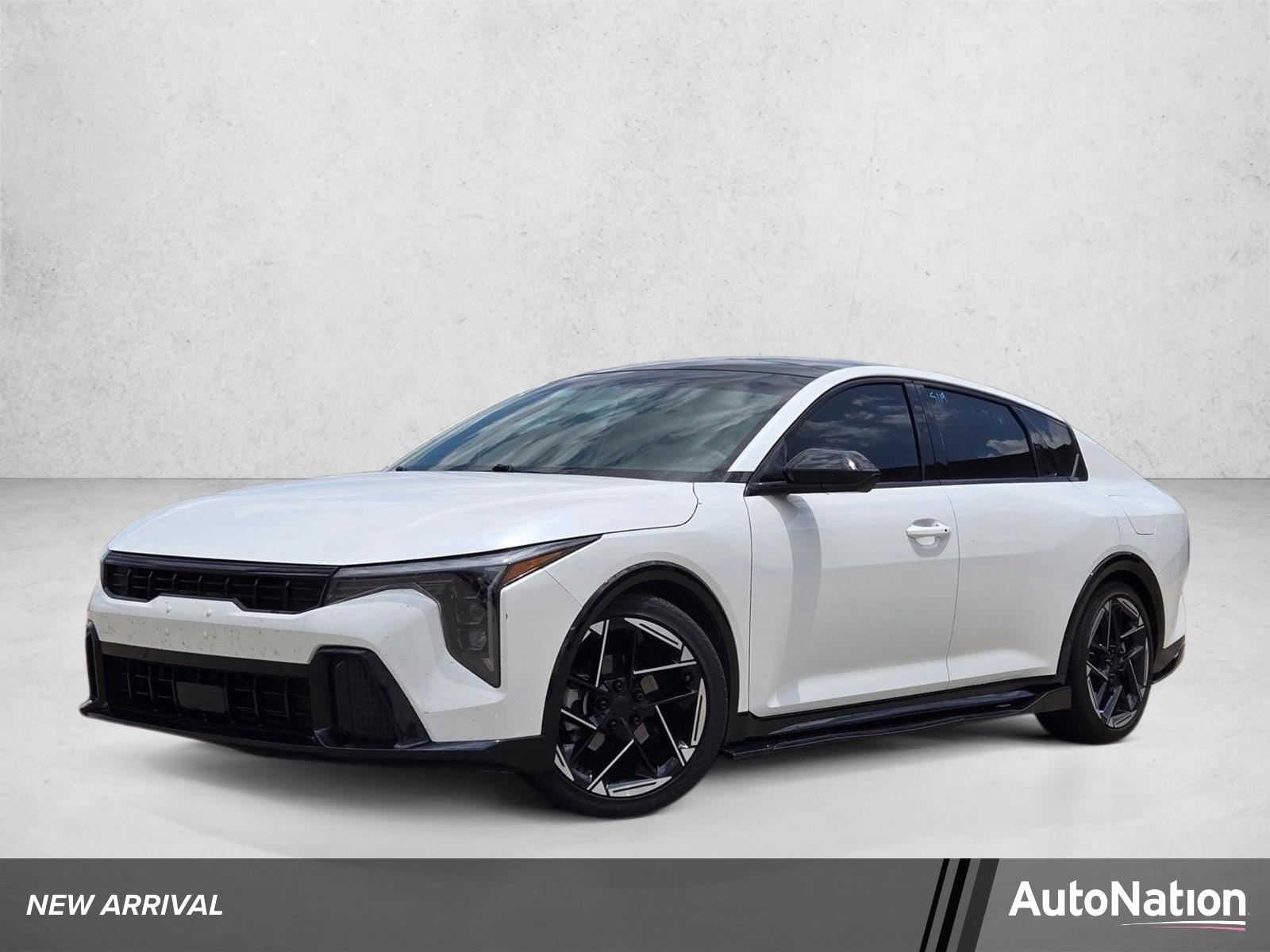 2025 Kia K4 GT-Line AT's photo