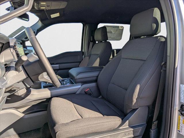 2025 Ford F-150 XLT photo 4