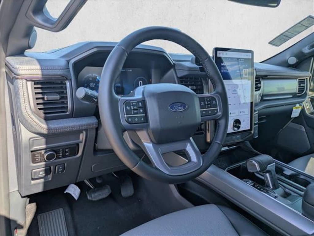 New 2025 Ford F-150 Lightning LARIAT Truck SuperCrew Cab