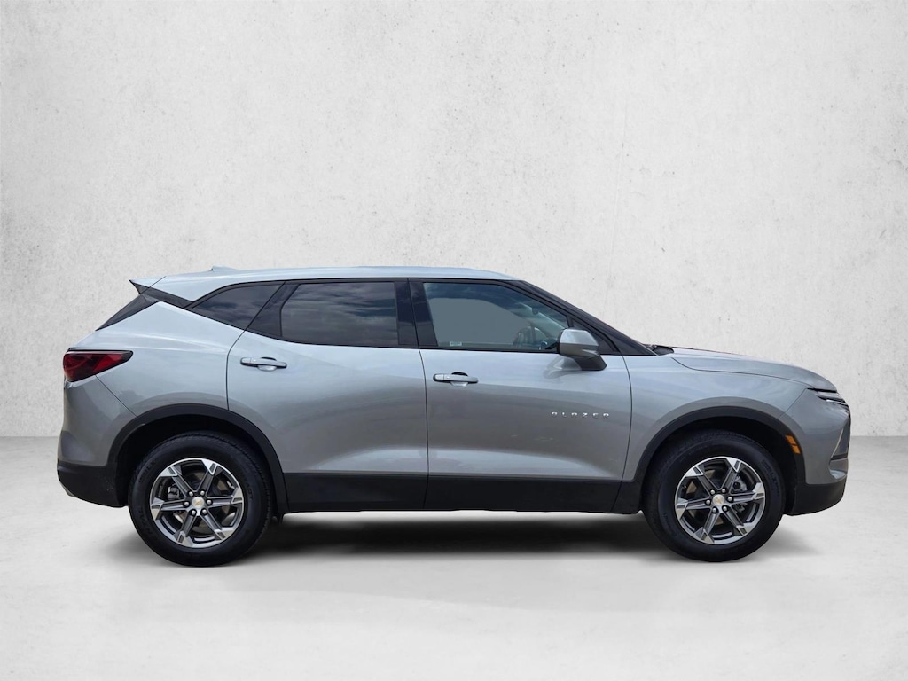 Used 2025 Chevrolet Blazer LT SUV